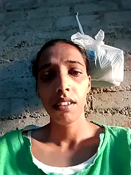 Pinki_thakur_1