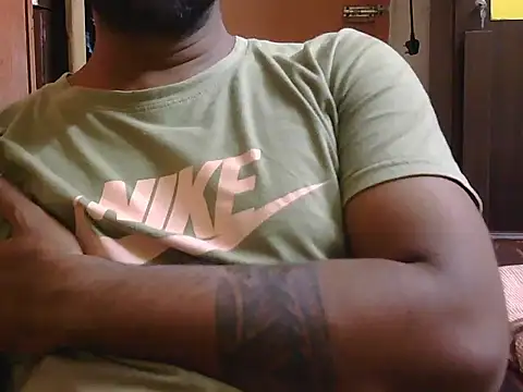 tamil_lungi_guy