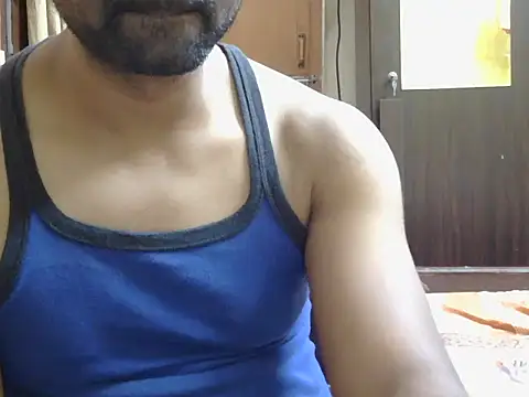 tamil_lungi_guy