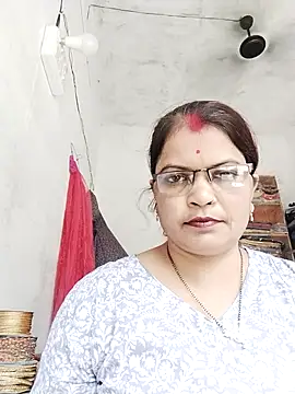 Bhavna_hot