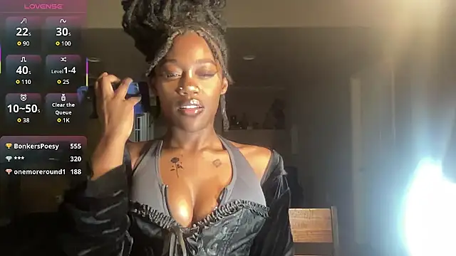 maskedgirl5005