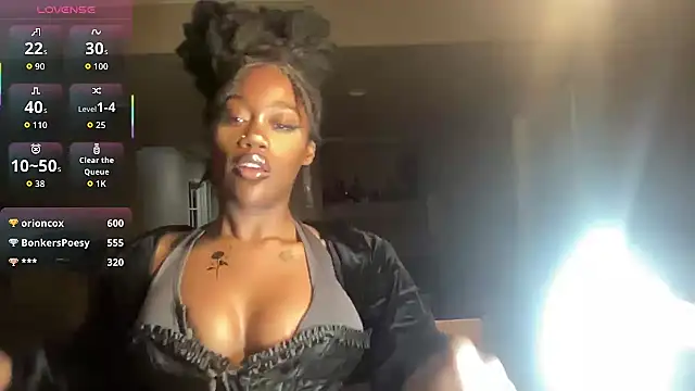maskedgirl5005