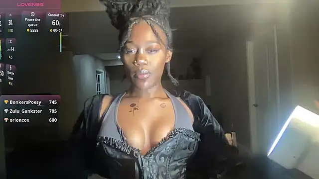 maskedgirl5005