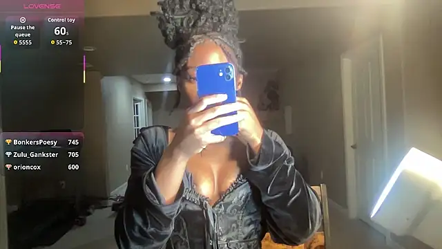 maskedgirl5005