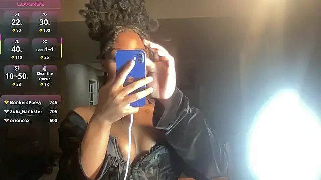 maskedgirl5005