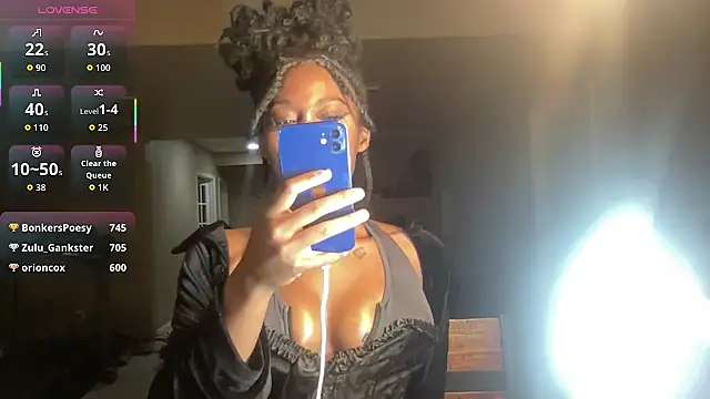maskedgirl5005