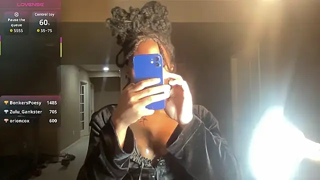 maskedgirl5005