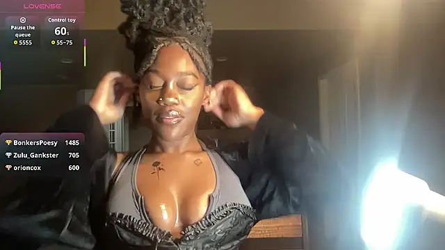 maskedgirl5005