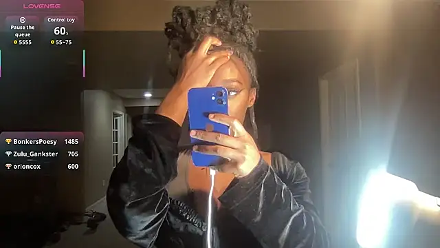 maskedgirl5005