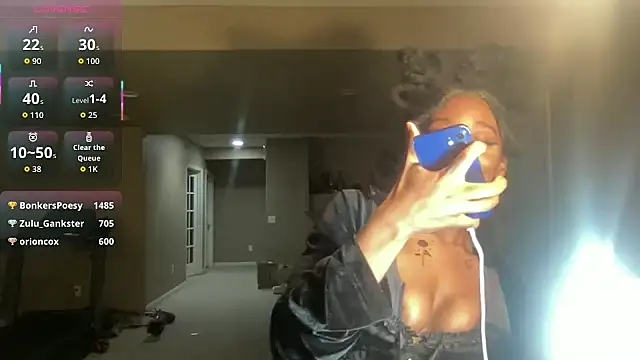 maskedgirl5005