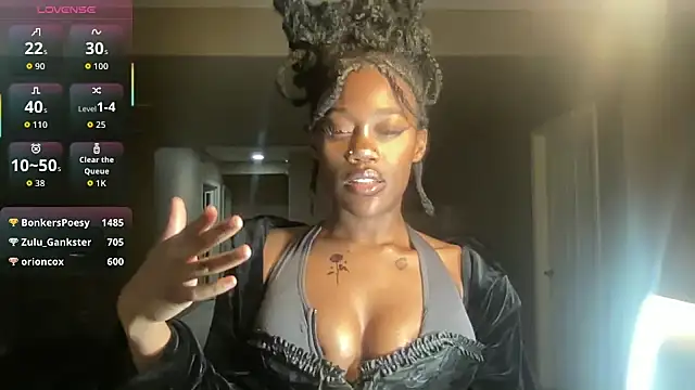 maskedgirl5005