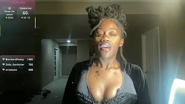 maskedgirl5005