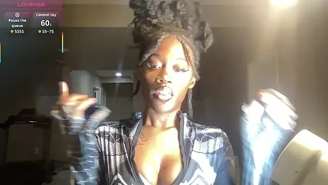 maskedgirl5005