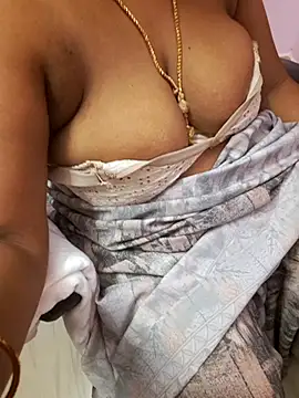 Tamil_Ammani on StripChat