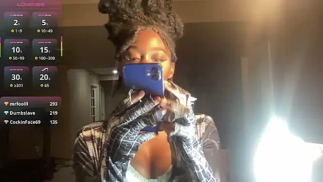 maskedgirl5005