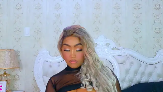 TianahGlow