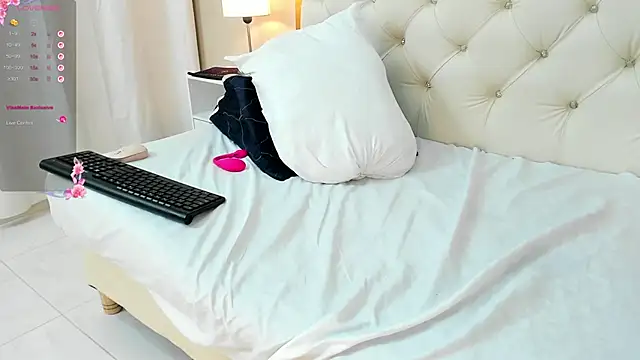 aura_sanders1