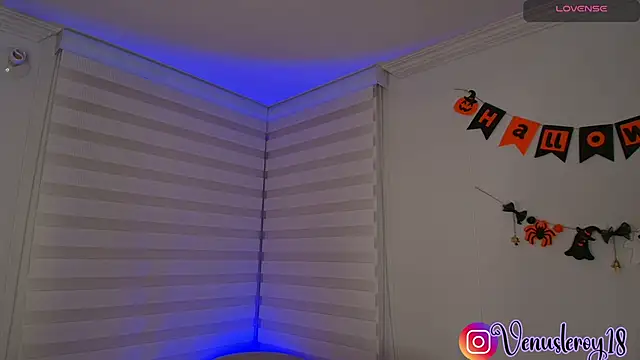 venusleroy_