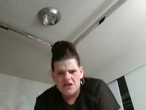 hungryheifer - HungryHeifer's free webcam