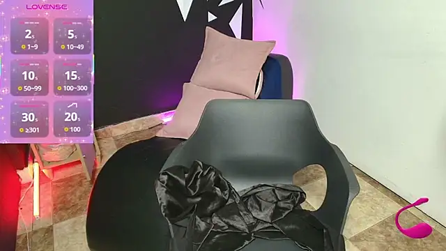 brittanybrooks_ - BrittanyBrooks_'s free webcam