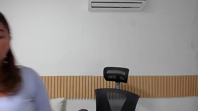 oliviasweett - OliviaSweett's free webcam