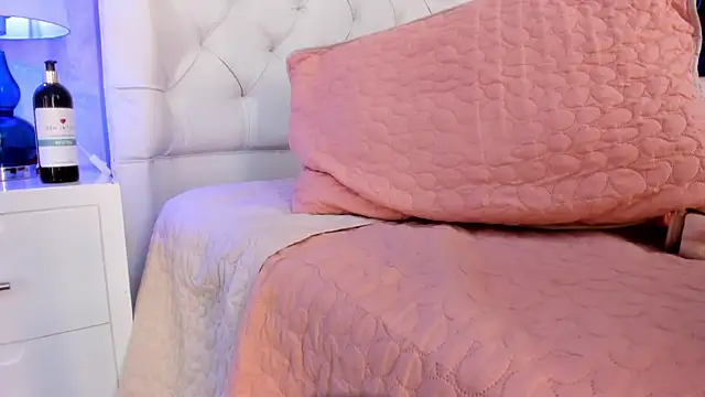 Yara_Bliss_
