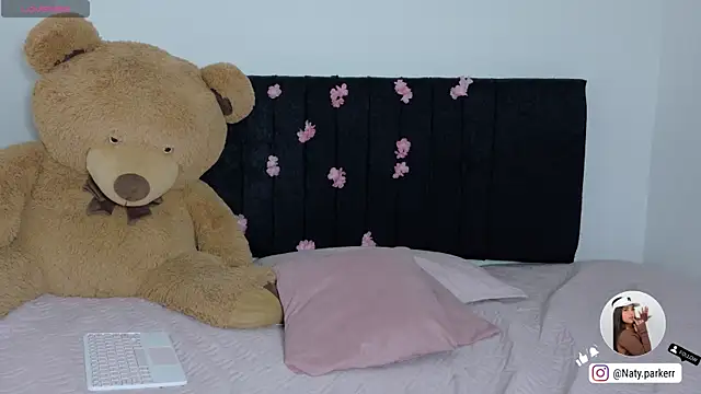 Natashaparker__
