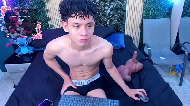  JoseLucian chat room