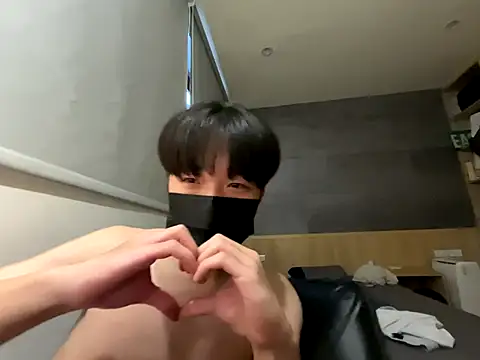 Yo155 on StripChat