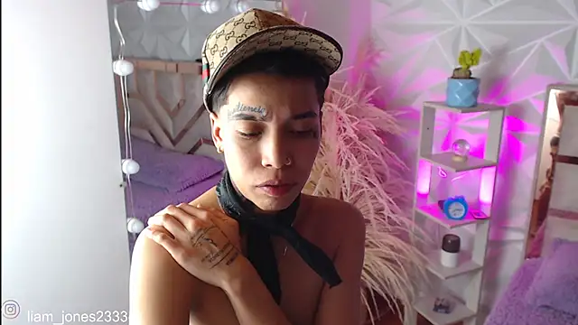 jonesliam23 - Jonesliam23's free webcam