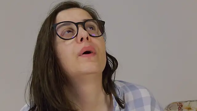 sophieerain - SophieeRain's free webcam