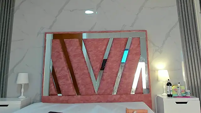 Megan_Sweetas