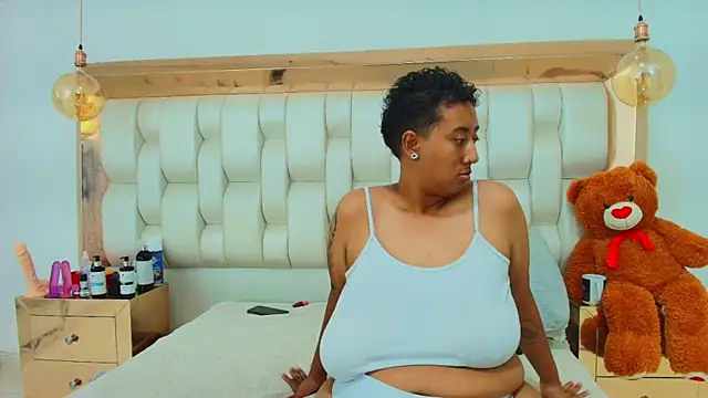 tiffantyandstacy - TiffantyAndStacy's free webcam