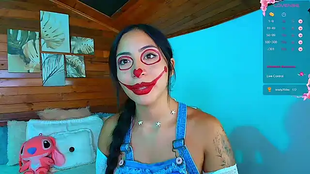 amber_curly