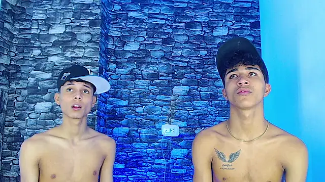 THE_HOT_BOYS_