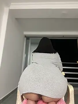 JuanitaMore01