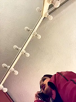 Laila_Pink