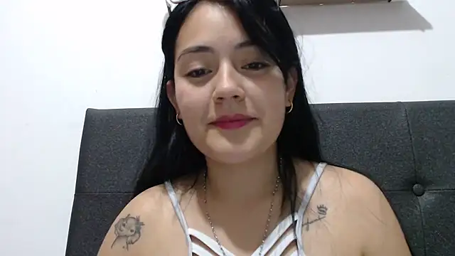alisha_99 - Alisha_99's free webcam