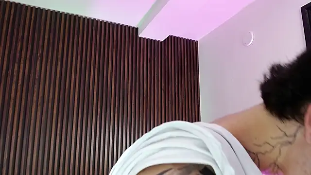 troy_rouge