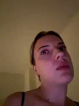 LexyGold from StripChat is Freechat