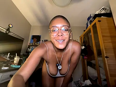 aliayourfav from StripChat is Freechat