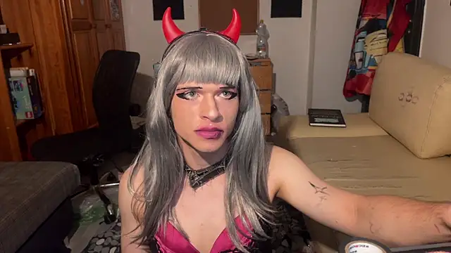 emilydee666 - Emilydee666's free webcam - UK Sex Cams
