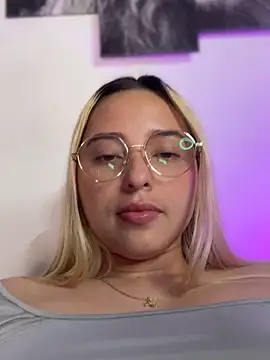 irisweet_ - Irisweet_'s free webcam