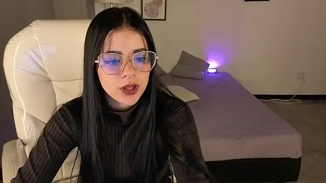 Nicole_Foxx_