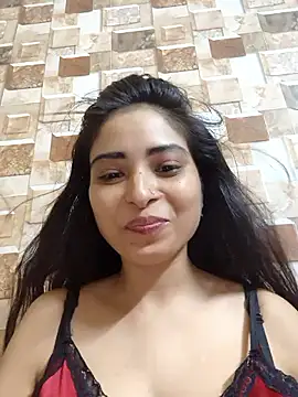  QUEEN-ADITI chat room