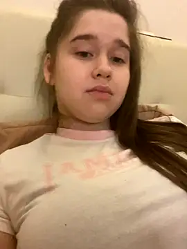 HornyGirlH Live Webcam on Stripchat