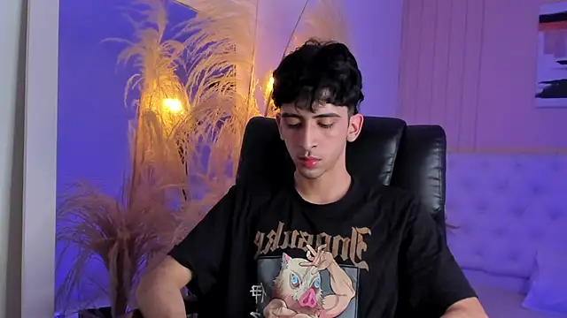 alezzandro_ - Alezzandro_'s free webcam - UK Sex Cams