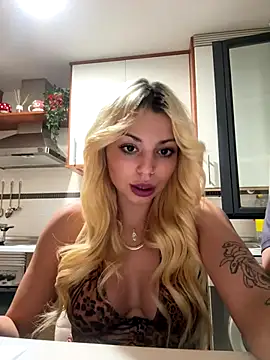 noeliagglow - Noeliagglow's free webcam - UK Sex Cams