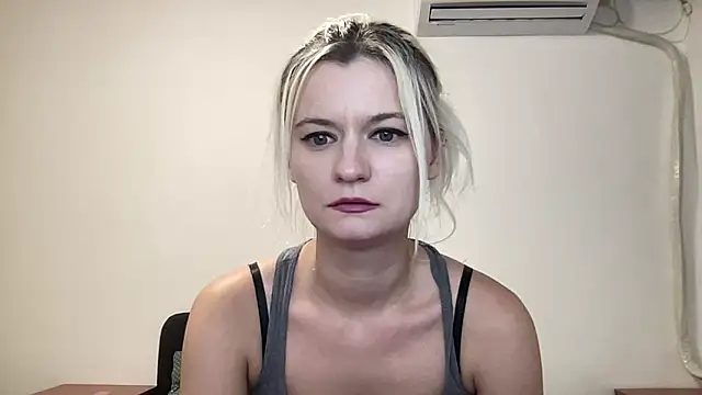onika_love - Onika_Love's free webcam