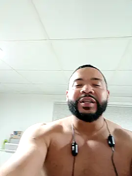 tripping385 Live Webcam on Stripchat